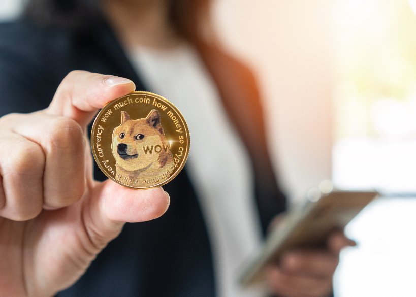 Dogecoin DOGE/USD holds onto a support. What is the likelihood of a bullish reversal?