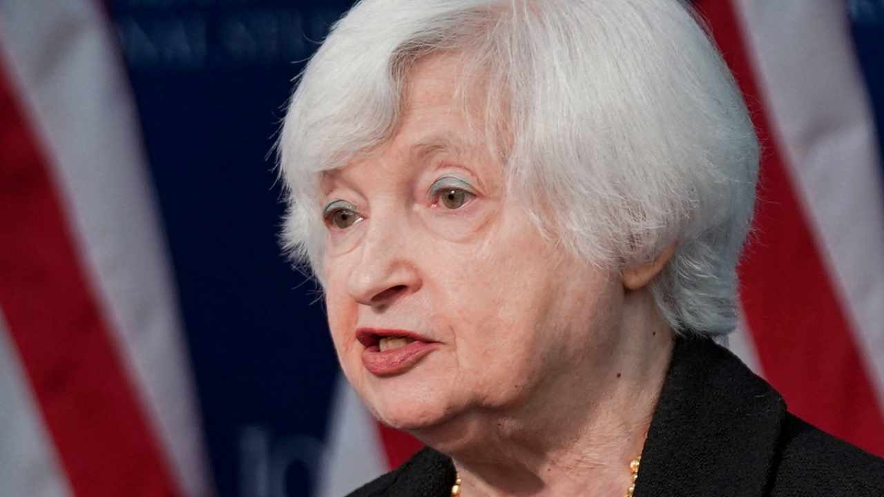 US Lawmakers Press Treasury Secretary Janet Yellen on Crypto Oversight Gaps